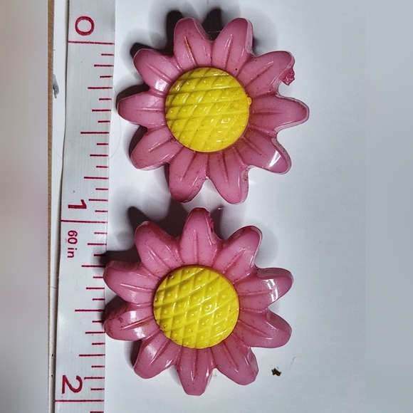 Vintage Pink And Yellow Daisy Earrings CLIP ON - Picture 3 of 3